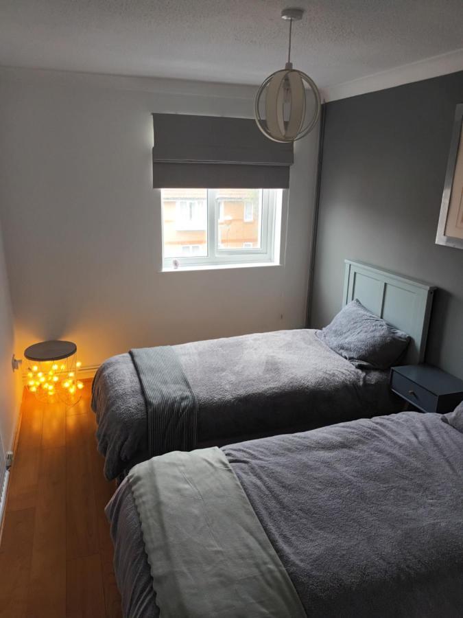 Swansea Marina Apartment Exterior photo